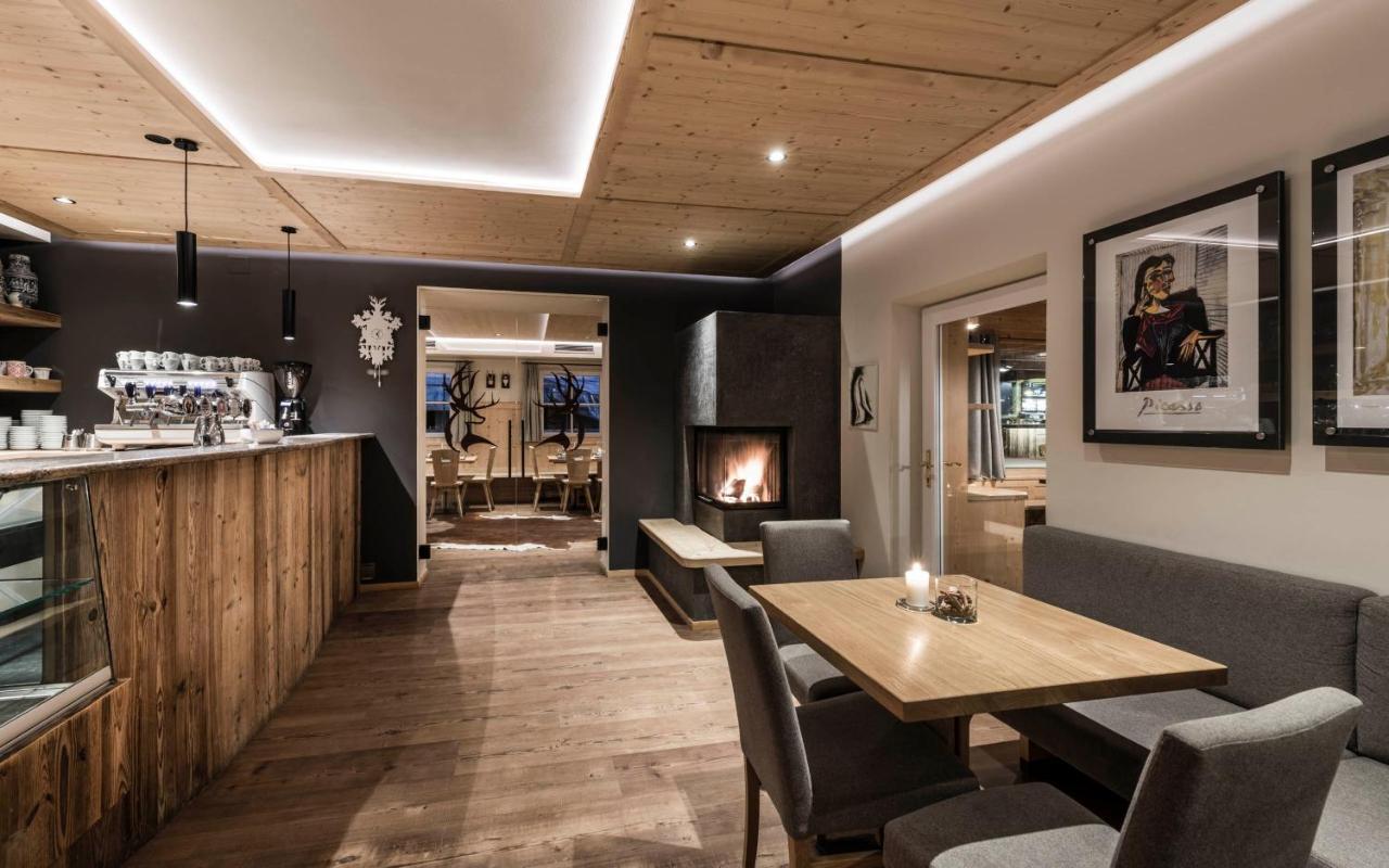 Presulis Hideaway & Restaurant Aparthotel 4*